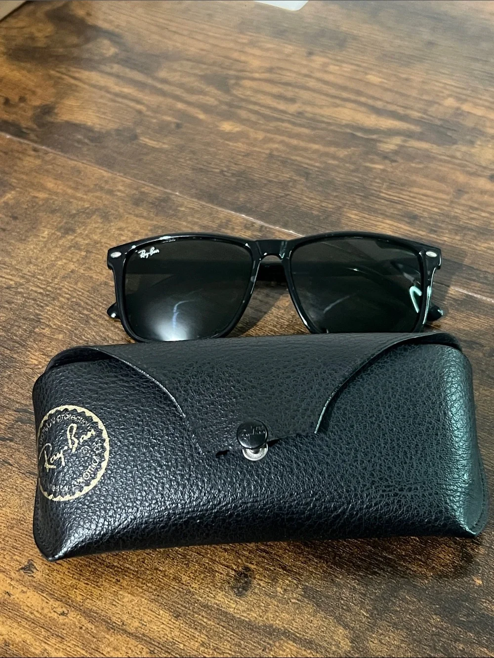 Ray-Ban Black  Sunglasses with Black Case